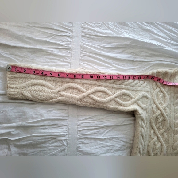 Lands' End 100% Wool Irish Fisherman Sweater - Picture 9 of 10